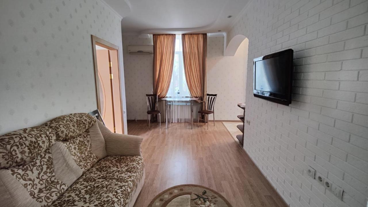 Stefan Cel Mare 64 Daire Kişinev Dış mekan fotoğraf