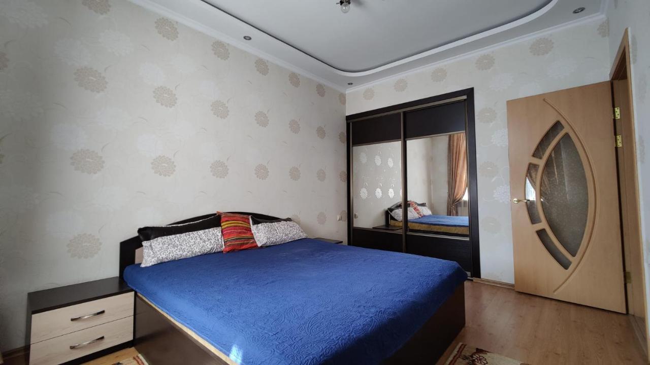 Stefan Cel Mare 64 Daire Kişinev Dış mekan fotoğraf