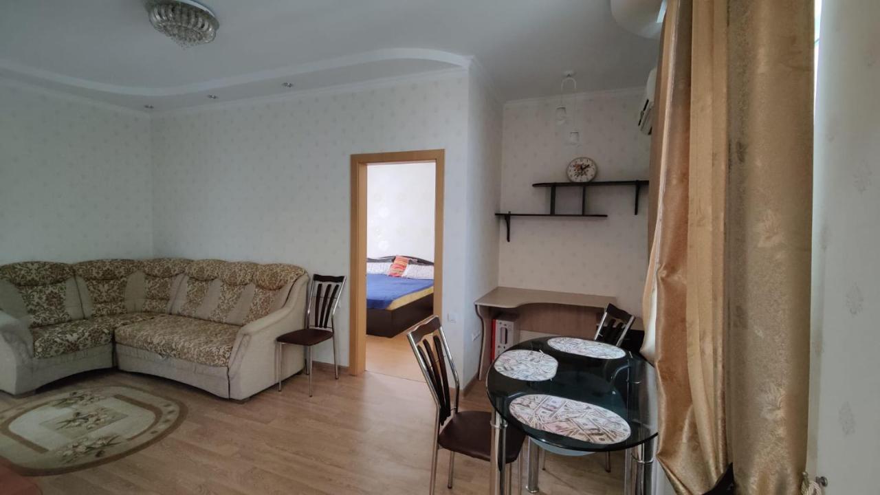 Stefan Cel Mare 64 Daire Kişinev Dış mekan fotoğraf